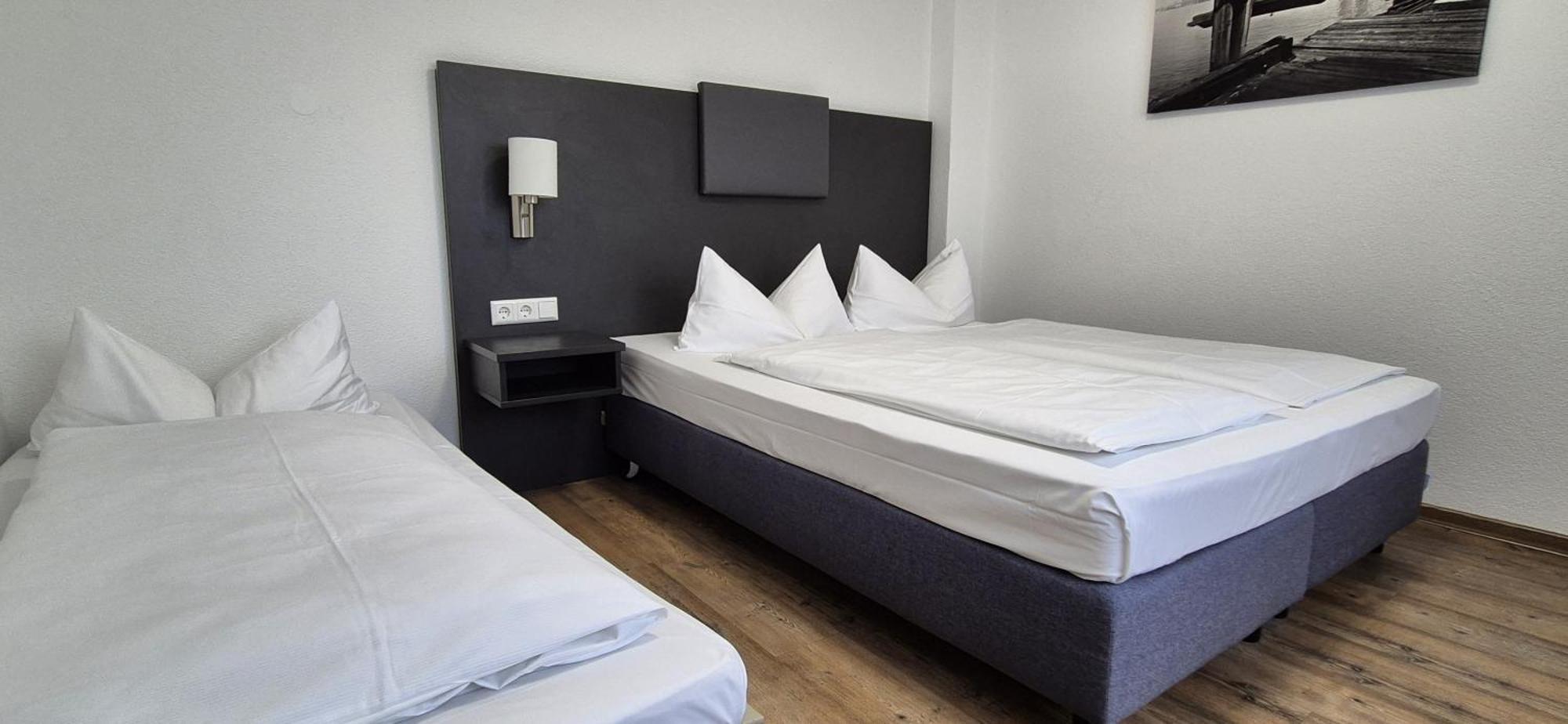 Melvi Hotel Goppingen Bagian luar foto