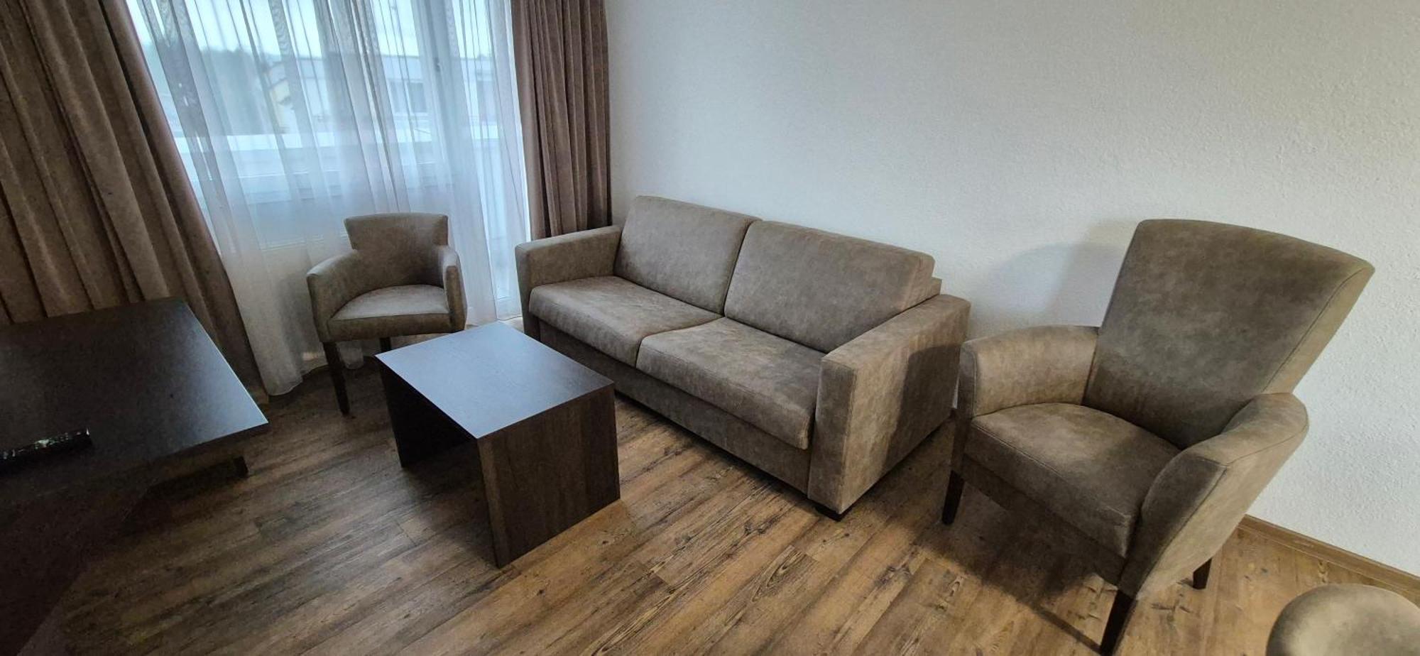 Melvi Hotel Goppingen Bagian luar foto