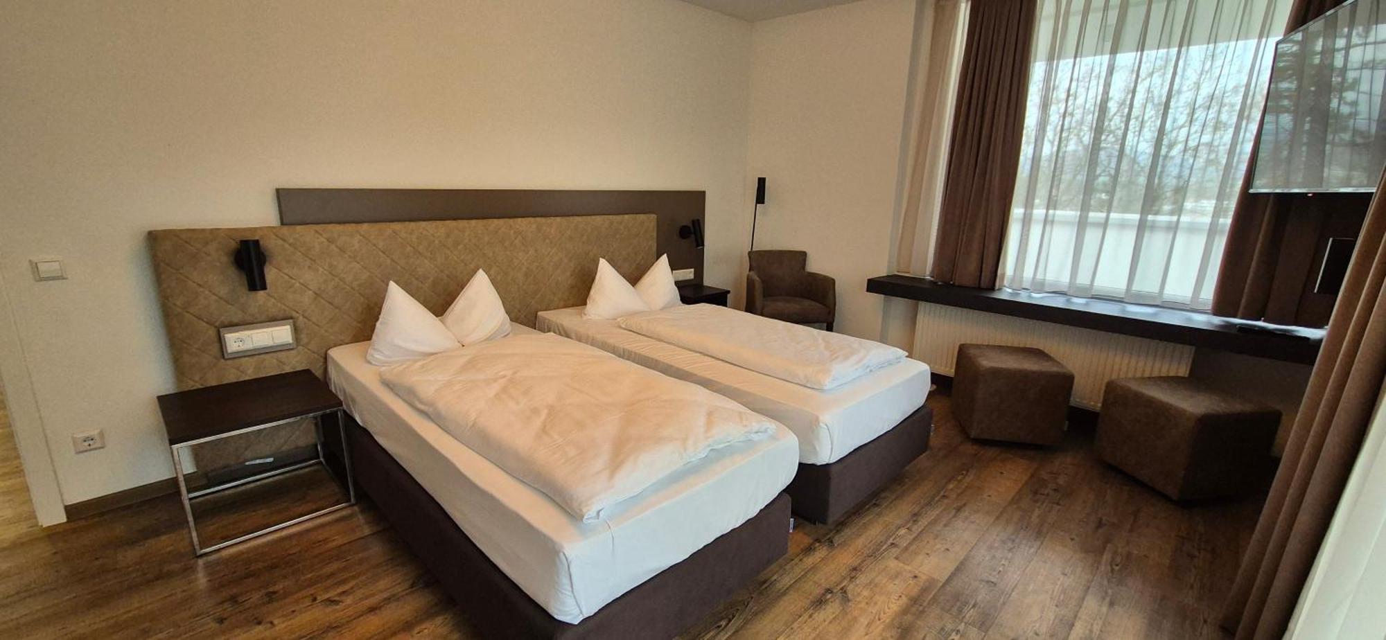 Melvi Hotel Goppingen Bagian luar foto